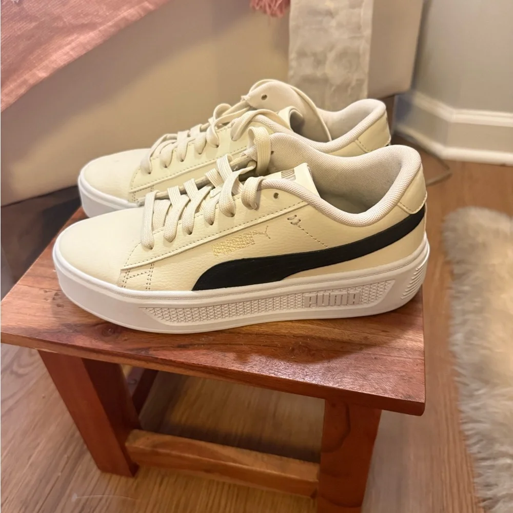 Puma White and Black Platform Sneakers - Picture 5 of 6